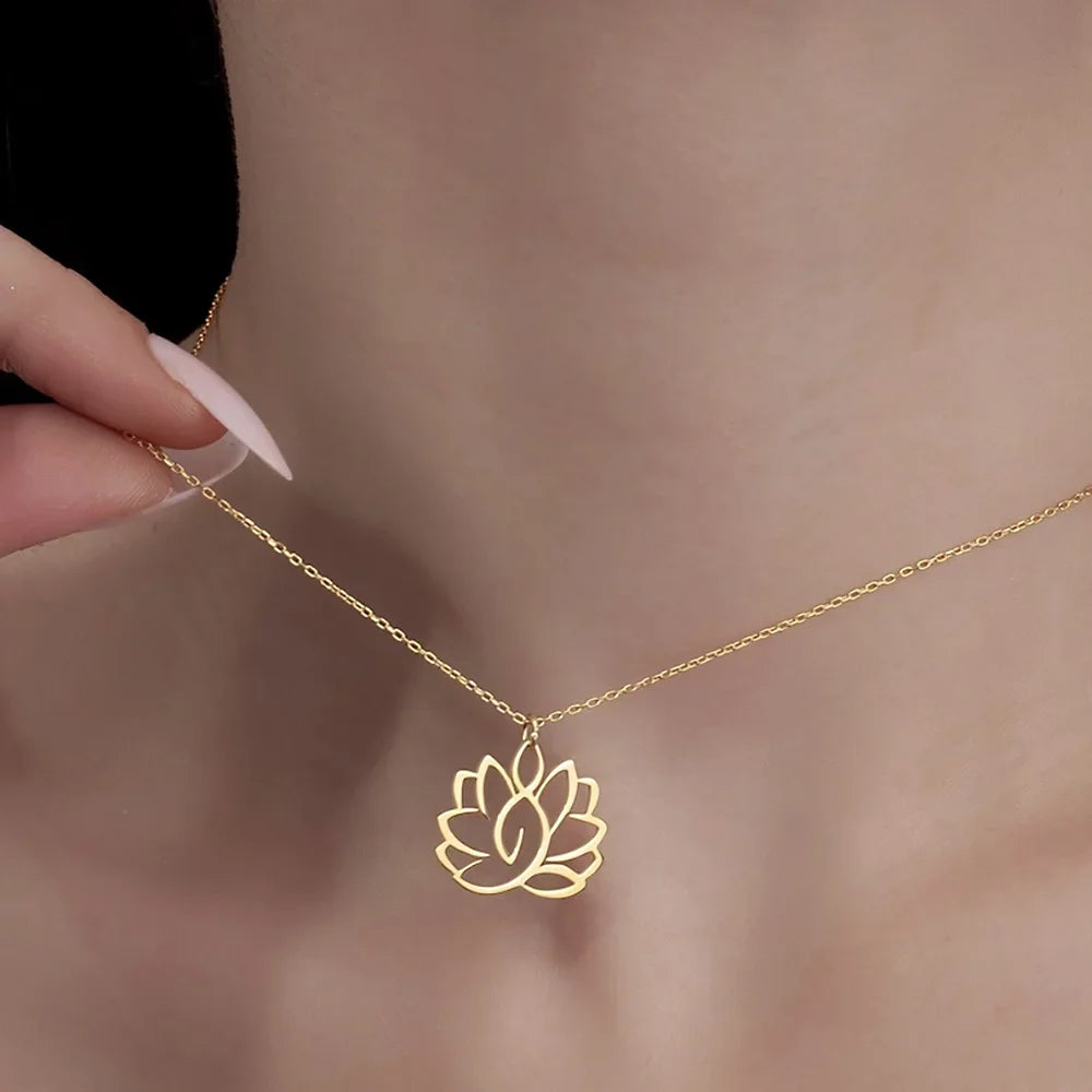 Collier Lotus