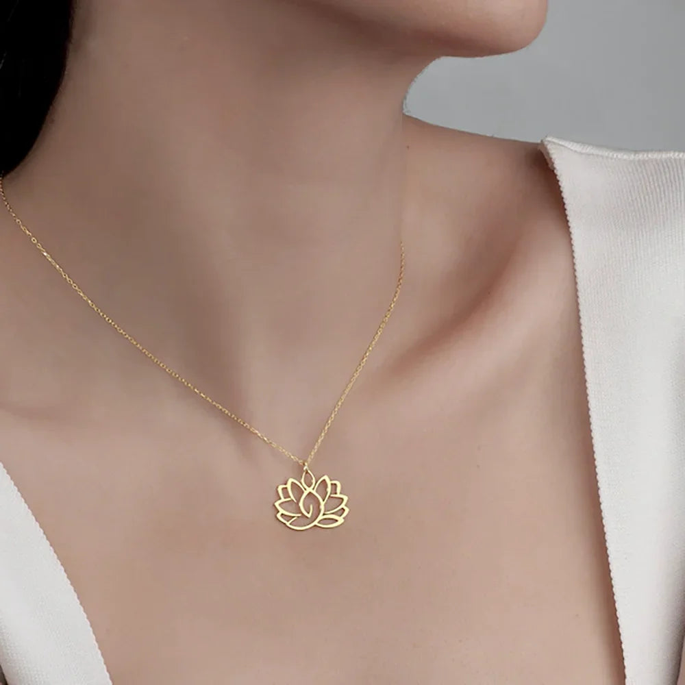 Collier Lotus